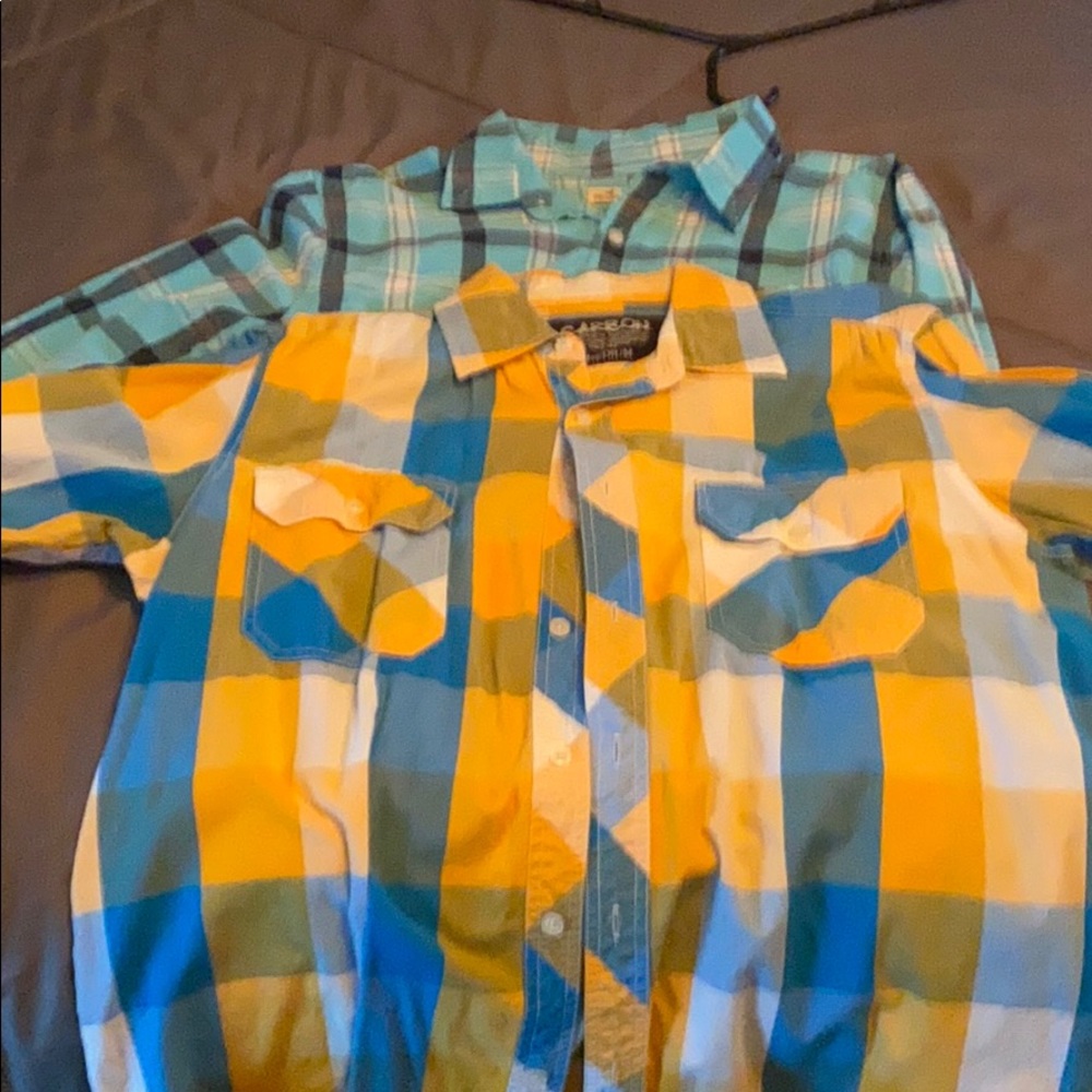 2 men’s button up shirts in euc